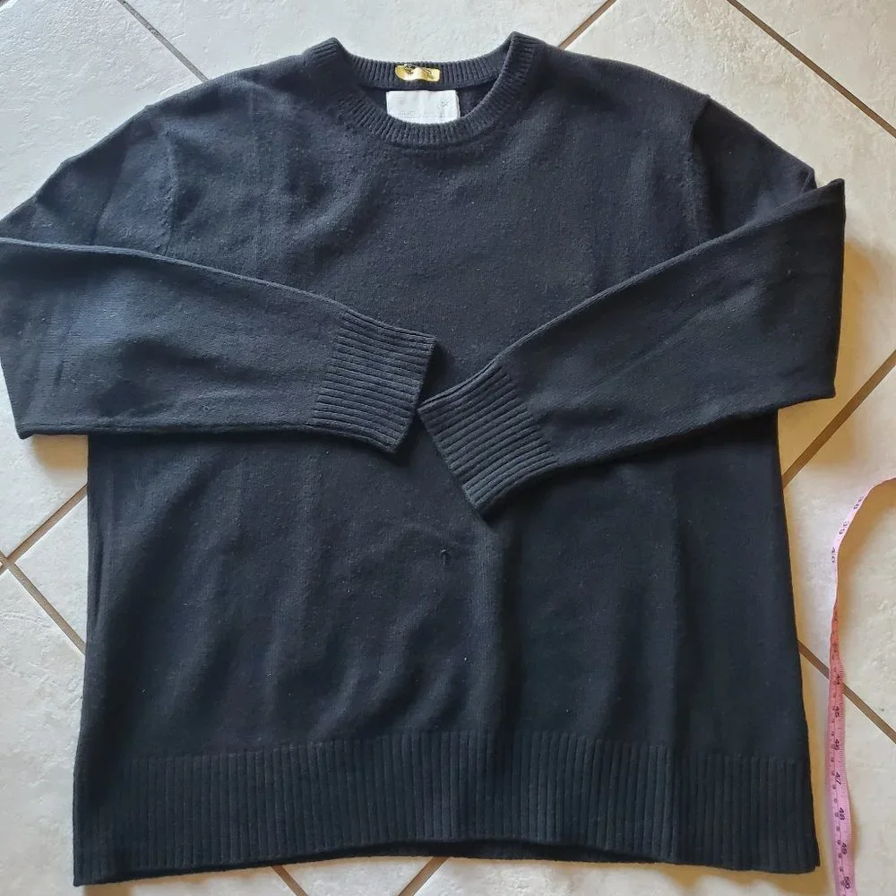 Banana Republic Pullover sweater - Picture 3 of 13
